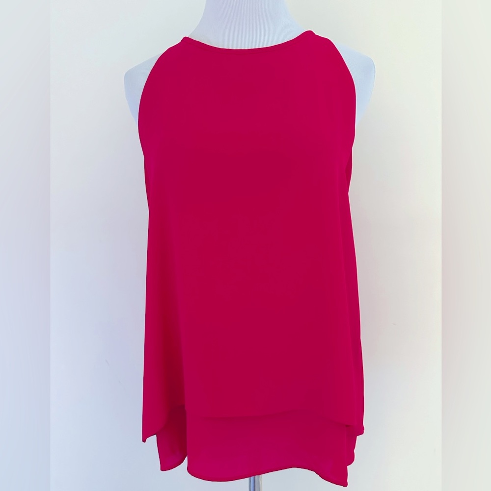 ST. TROPEZ || Layered Coral Top. Sz. S.